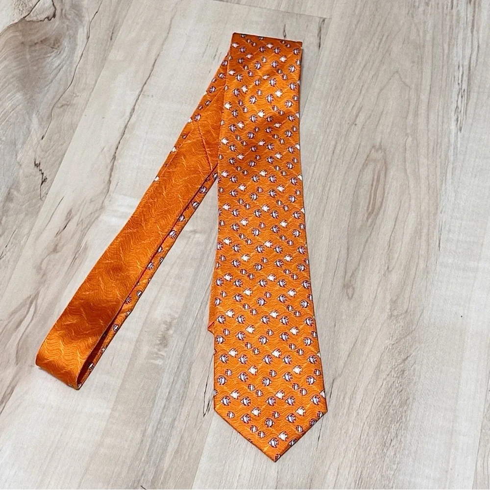 Tommy‎ Hilfiger Fish Silk Neck Tie